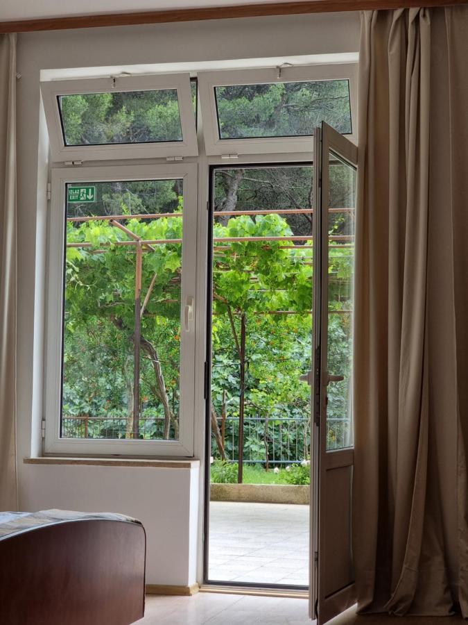 Retreat Apartments With Free Parking 普拉 外观 照片